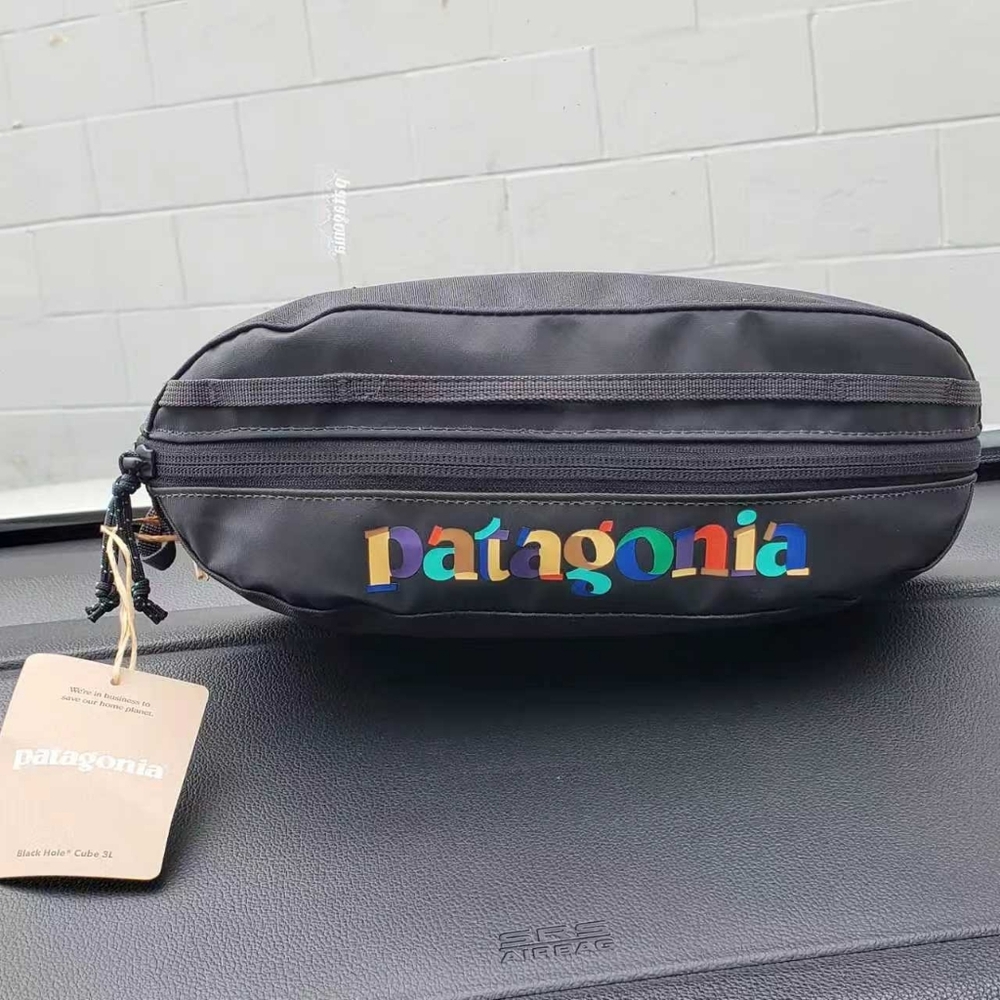 Patagonia Black Hole® Cube 3L Toiletry Bag